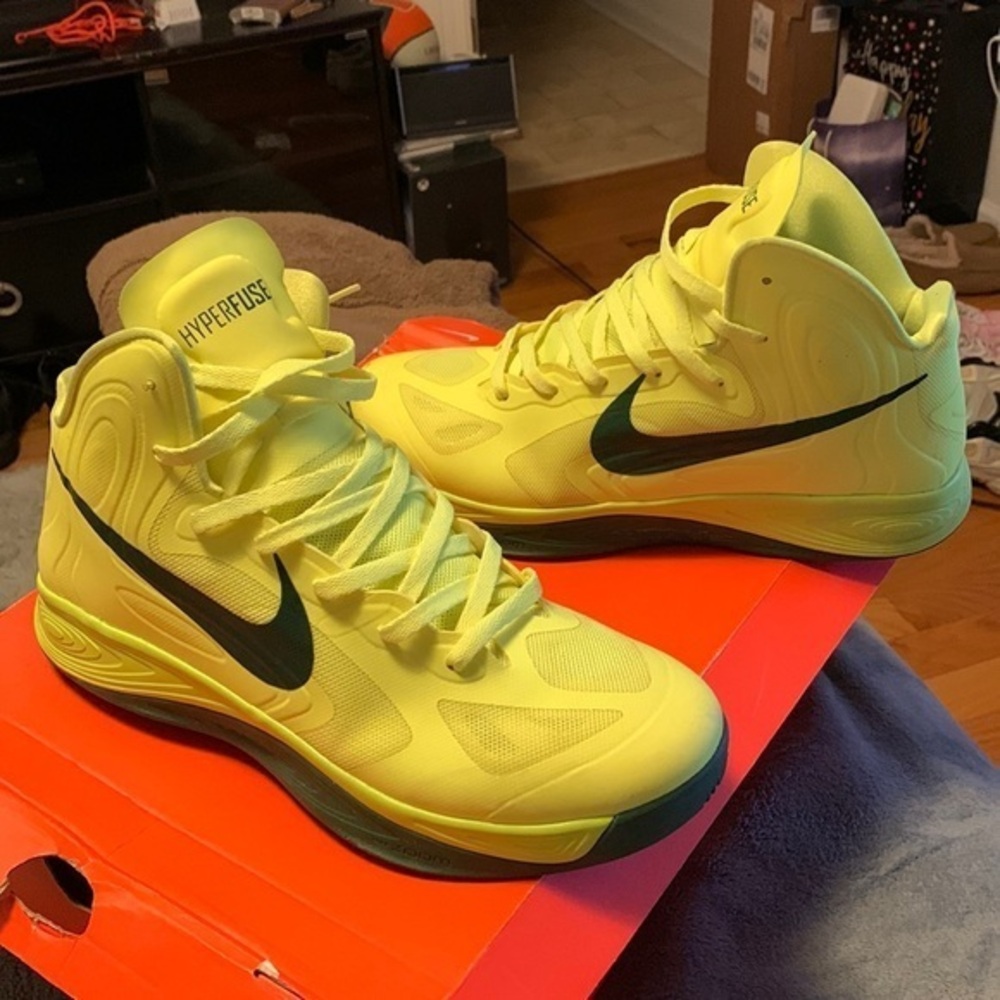 Nike Hyperfuse Volt